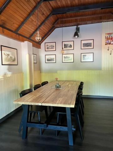 Penzion & Restaurace U Vily Sezimovo Usti Luaran gambar